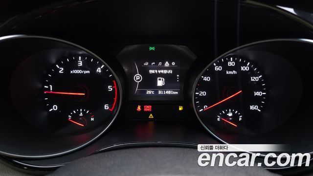Kia Canival 2015 — photo 8