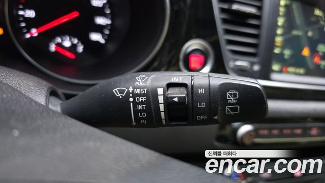 Kia Canival 2015 — photo 16