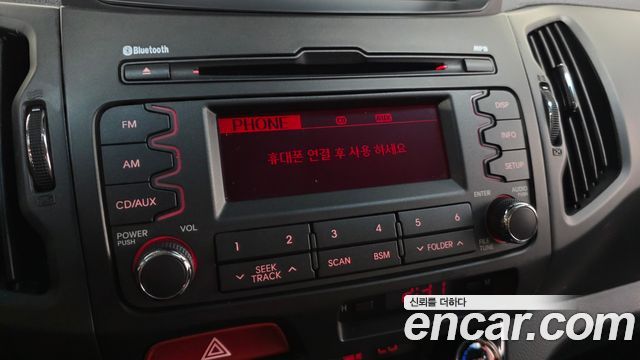 Kia Sportage 2011 — photo 16