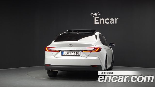 Toyota Camry 2026 — photo 4