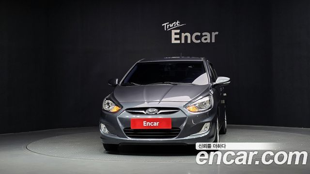 Hyundai Accent 2012 — photo 3