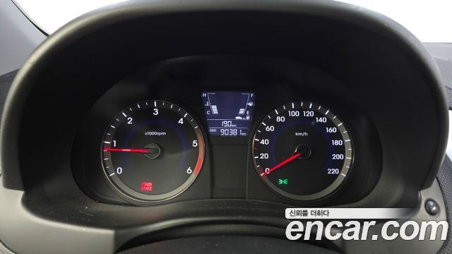 Hyundai Accent 2012 — photo 8