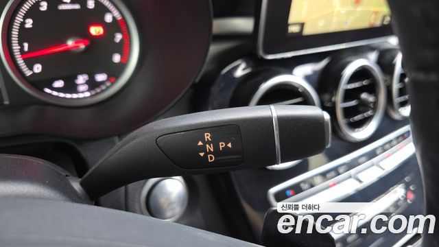 Mercedes-Benz C-Class 2017 — photo 9