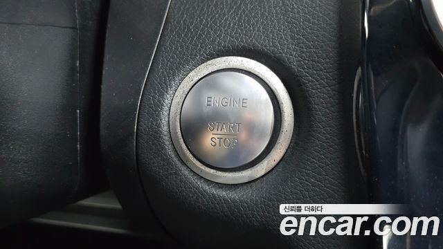 Mercedes-Benz C-Class 2017 — photo 20