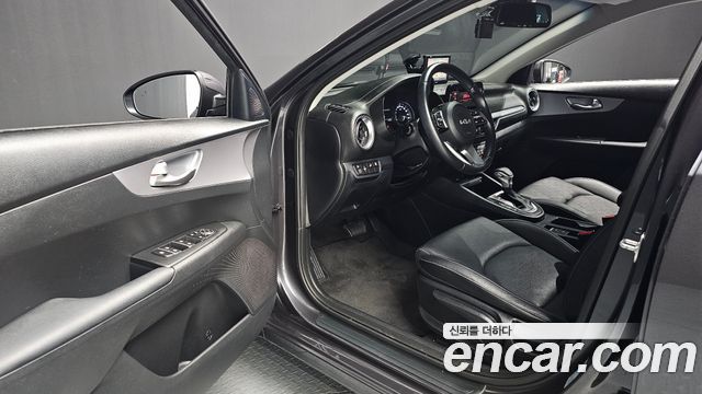 Kia K3 2022 — photo 13
