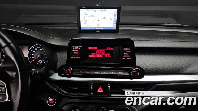 Kia K3 2022 — photo 20