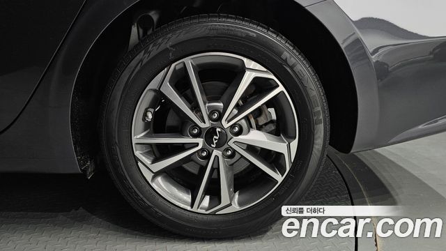 Kia K3 2022 — photo 7
