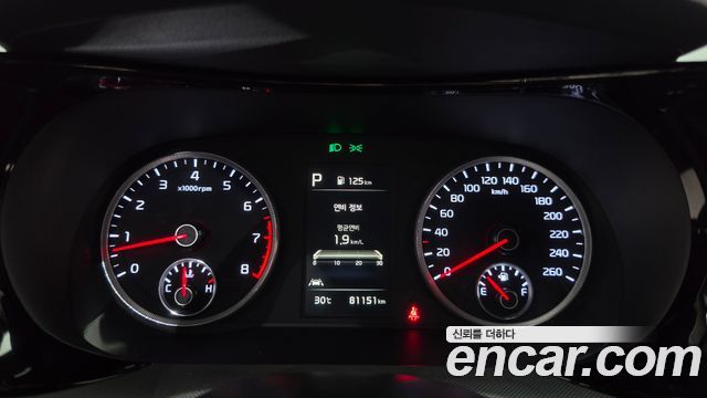 Kia K5 2023 — photo 11