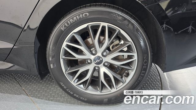 Kia K5 2023 — photo 7