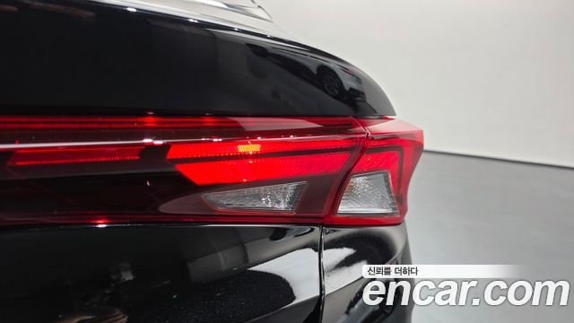 Kia K5 2023 — photo 9