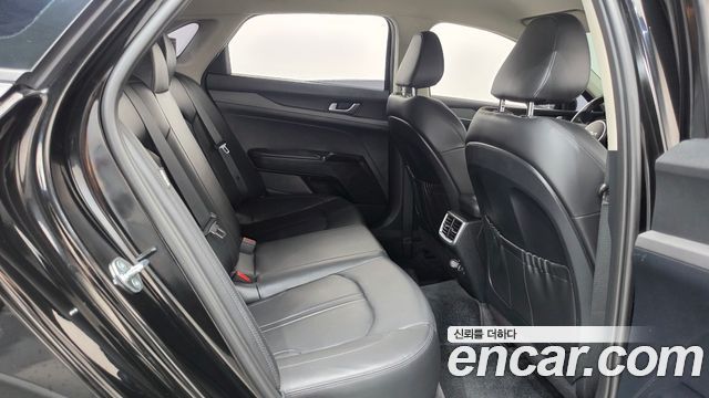 Kia K5 2023 — photo 27