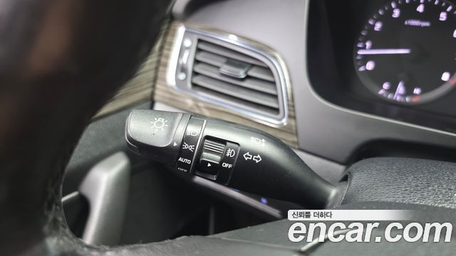 Hyundai Sonata 2015 — photo 18