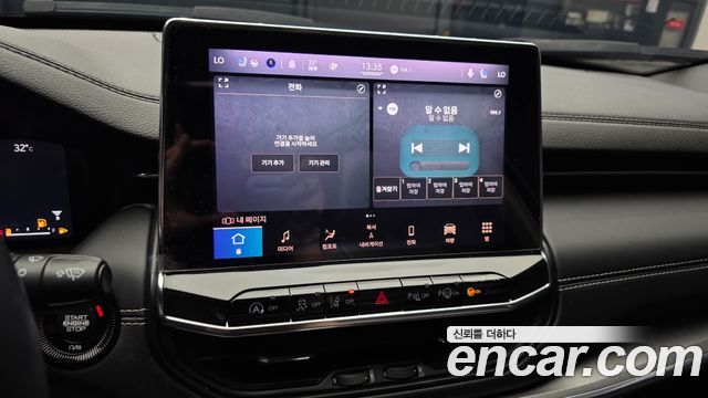 Jeep Compass 2022 — photo 14