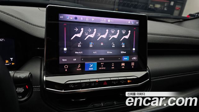 Jeep Compass 2022 — photo 16