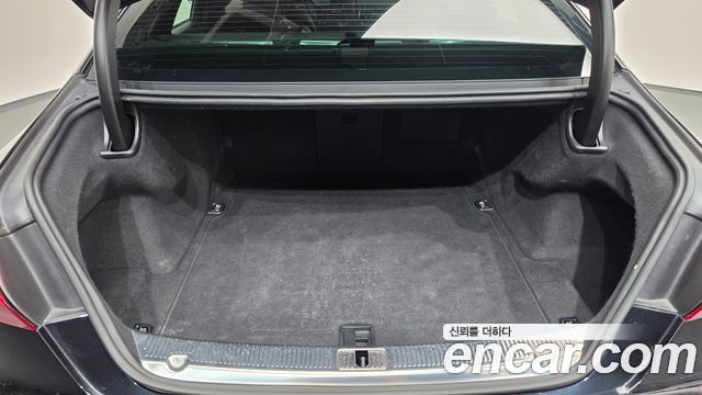 Audi S8 2015 — photo 20