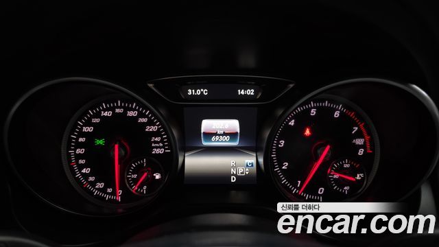 Mercedes-Benz CLA-Class 2018 — photo 11