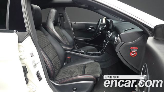 Mercedes-Benz CLA-Class 2018 — photo 18