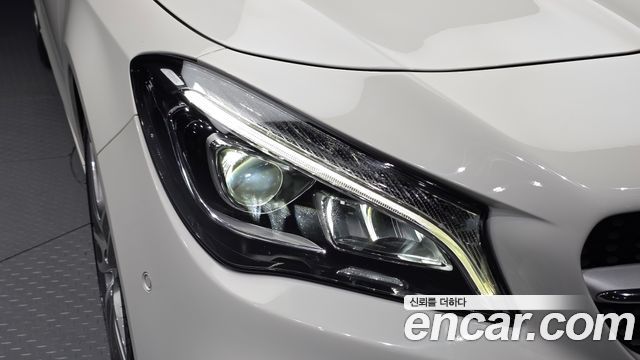 Mercedes-Benz CLA-Class 2018 — photo 8