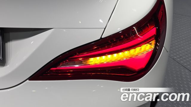 Mercedes-Benz CLA-Class 2018 — photo 9