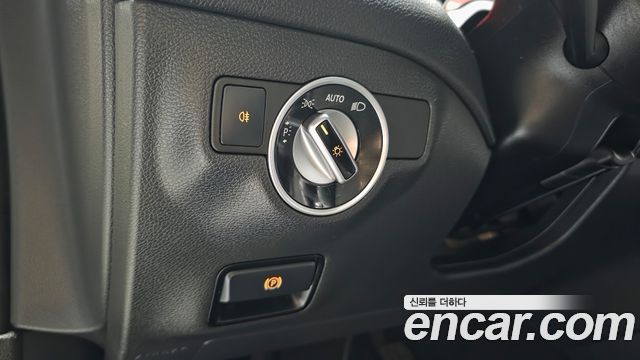 Mercedes-Benz CLA-Class 2018 — photo 28