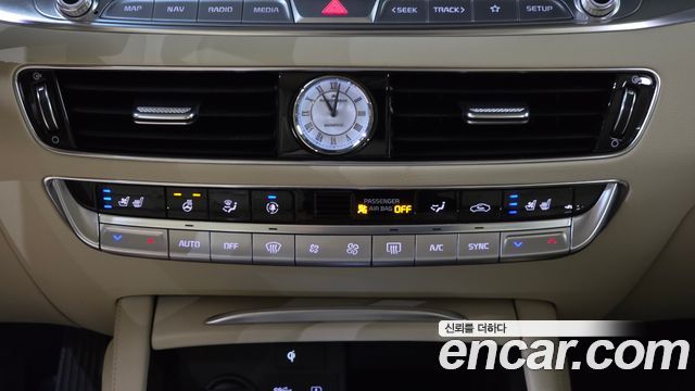 Kia K9 2022 — photo 16