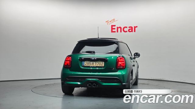 Mini Cooper 2022 — photo 4