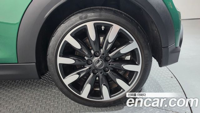 Mini Cooper 2022 — photo 7