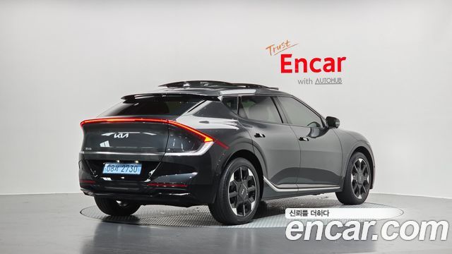 Kia EV6 2025 — photo 2