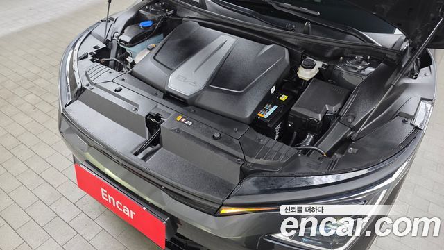 Kia EV6 2025 — photo 6