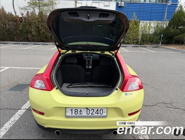 Volvo C30 2012 — photo 4