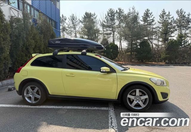Volvo C30 2012 — photo 8