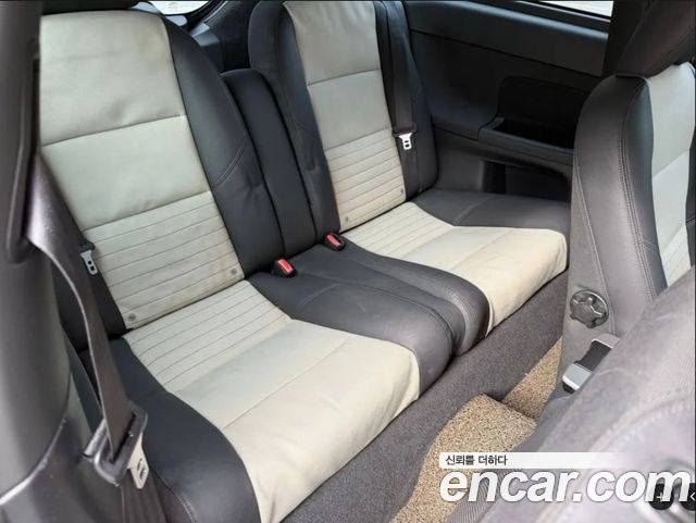 Volvo C30 2012 — photo 12