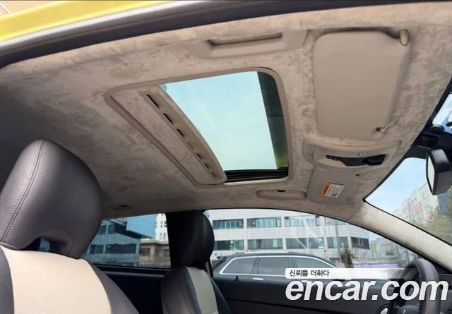 Volvo C30 2012 — photo 13