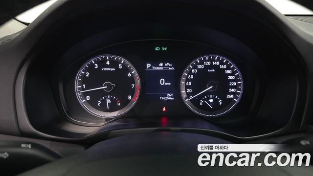 Hyundai Grandeur 2017 — photo 8