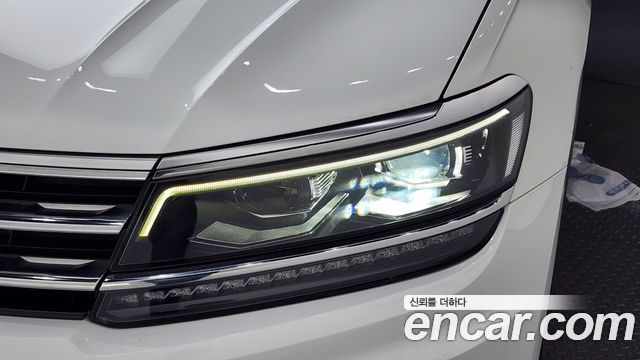 Volkswagen Tiguan 2020 — photo 8