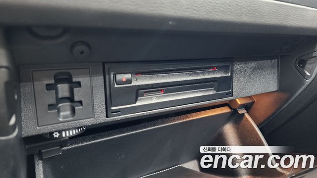 Volkswagen Tiguan 2020 — photo 30