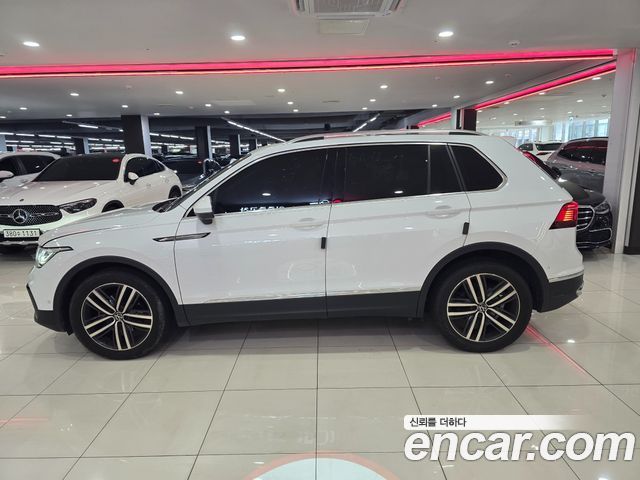 Volkswagen Tiguan 2023 — photo 3