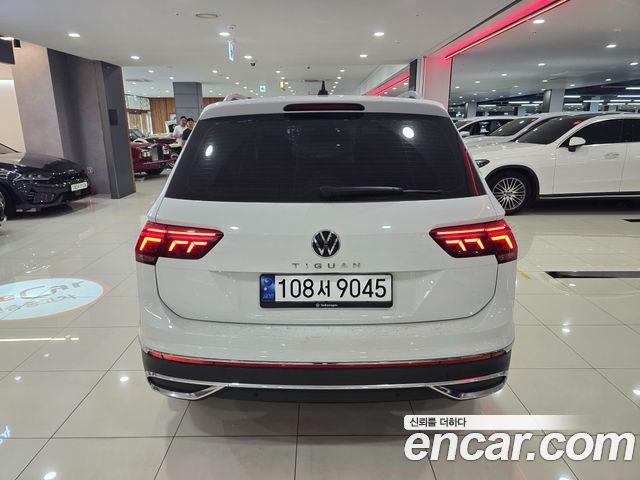 Volkswagen Tiguan 2023 — photo 4