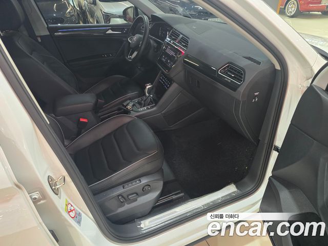 Volkswagen Tiguan 2023 — photo 6