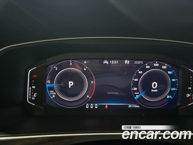 Volkswagen Tiguan 2023 — photo 18