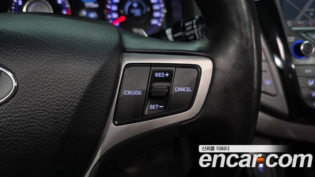 Hyundai i40 2012 — photo 17