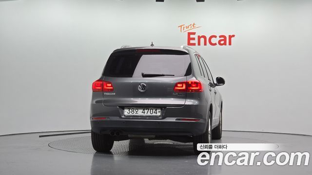 Volkswagen Tiguan 2015 — photo 4
