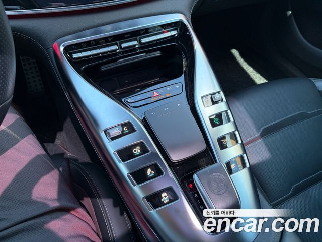 Mercedes-Benz AMG GT 2022 — photo 9