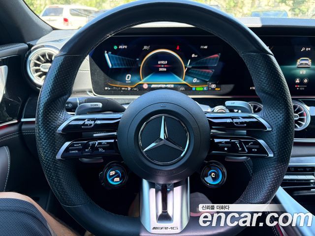 Mercedes-Benz AMG GT 2022 — photo 11