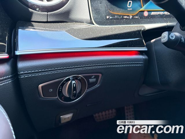 Mercedes-Benz AMG GT 2022 — photo 14