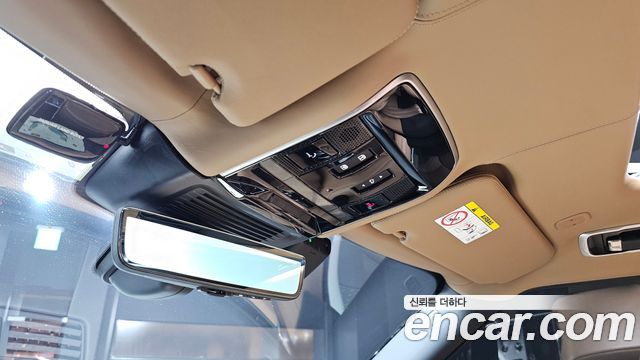 Land Rover Range Rover 2023 — photo 20