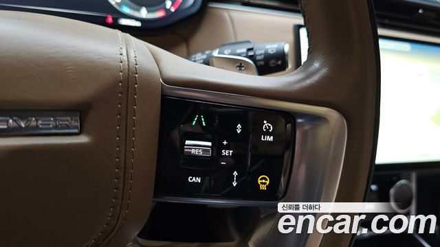 Land Rover Range Rover 2023 — photo 25