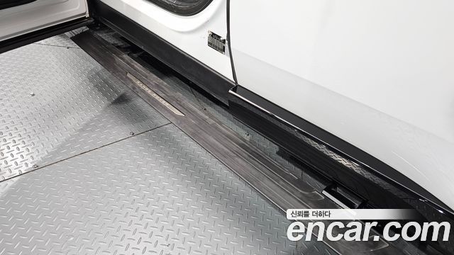Land Rover Range Rover 2023 — photo 33