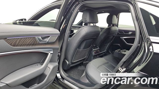 Audi A6 2023 — photo 11