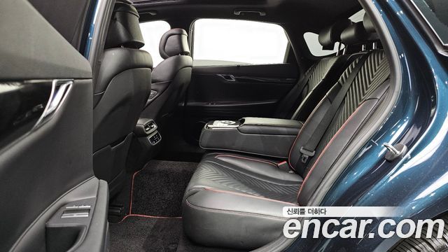 Genesis G80 2022 — photo 17